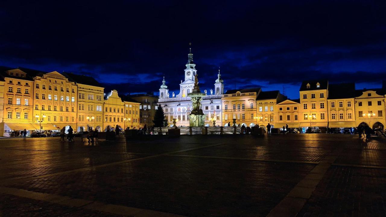 Hotel Novohradská Ceske Budejovice Exterior foto